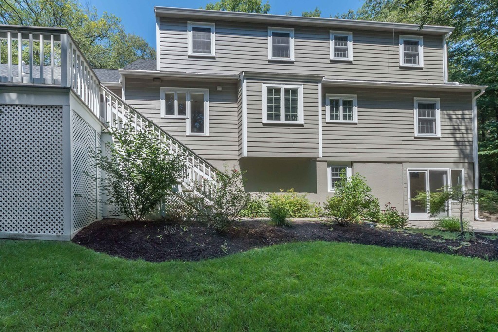 245 Highland Road Andover, MA 01810 - Photo 2 of 25 Gallery Image 2