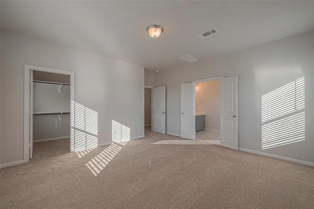 an empty room with an entryway