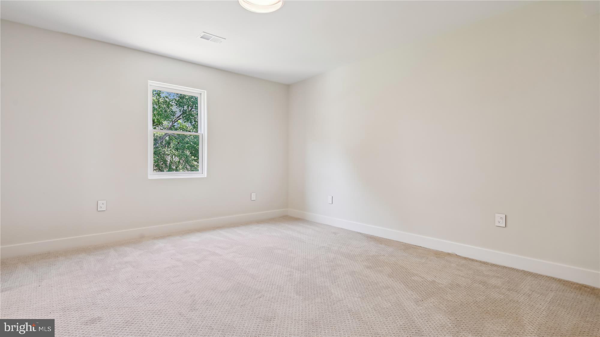 23460 Mersey Road Middleburg, VA 20117 - Photo 54 of 59 LL En Suite Bedroom 2
