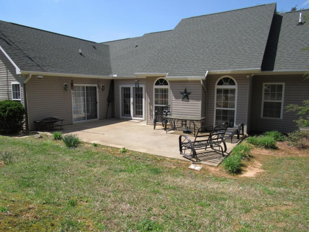 377 Ealey Road Greeneville, TN 37743 - Photo 22 of 23 Patio
