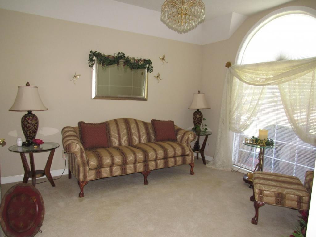 377 Ealey Road Greeneville, TN 37743 - Photo 5 of 23 Dining RoomDen