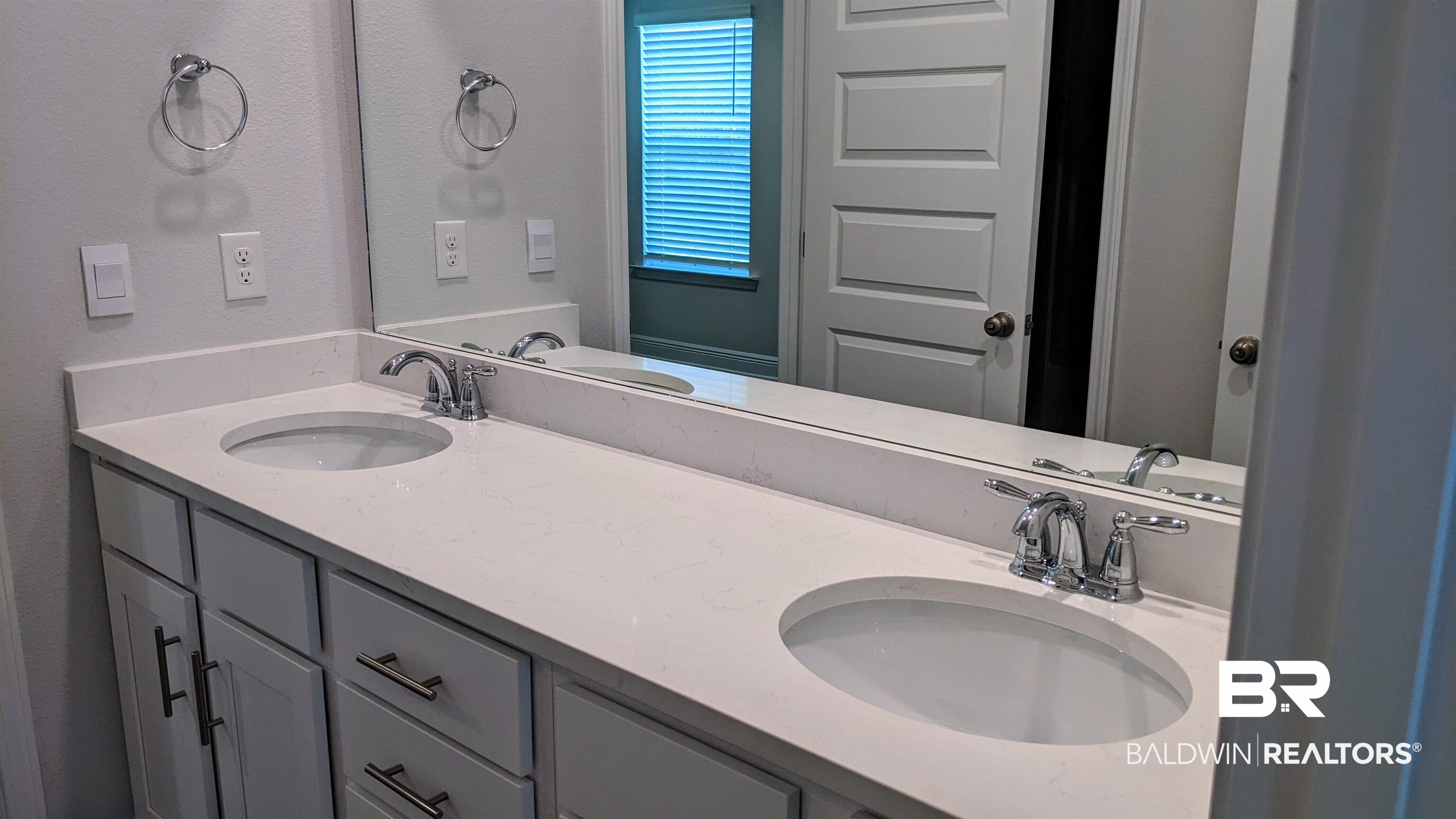 11454 Genuine Risk Circle Daphne, AL 36526 - Photo 8 of 20 Bathroom featuring double vanity