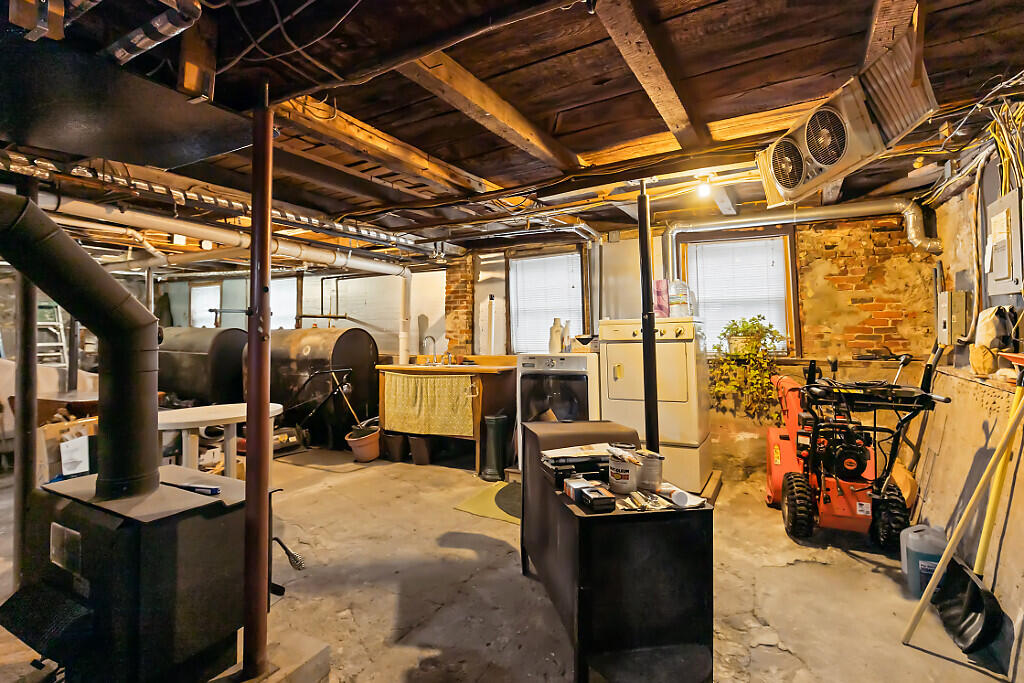 2 Warren Street Hallowell, ME 04347 - Photo 64 of 85 80_BP5A3246_DxO_mls