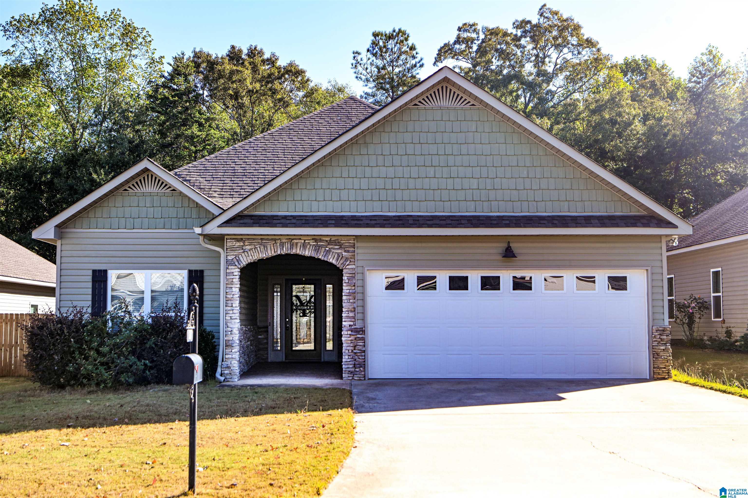 130 Sunset Lane Jemison, AL 35085 - Photo 1 of 18