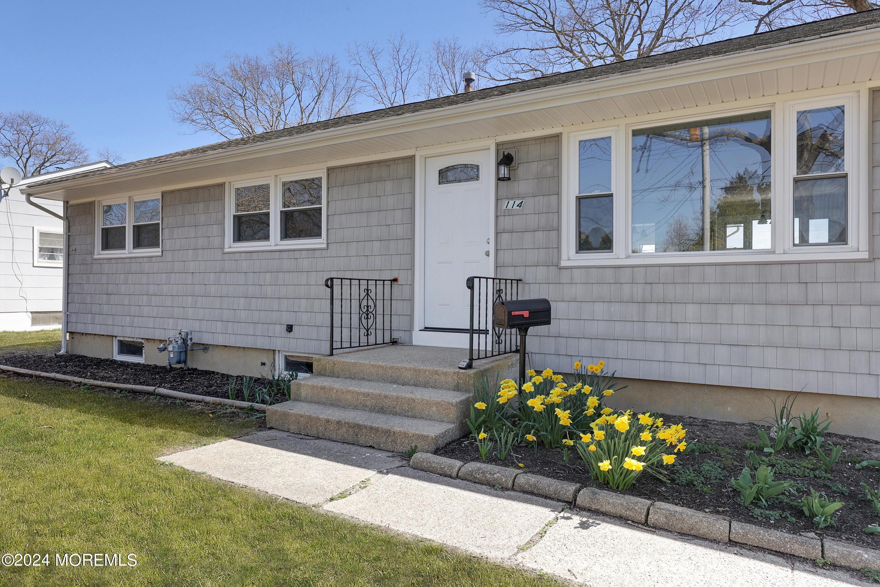 114 Suburban Road Brick, NJ 08724 - Photo 3 of 26 3