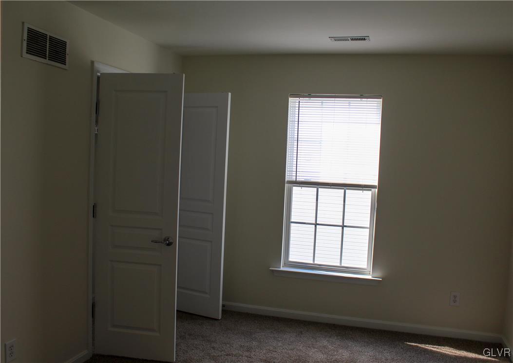 8725 Pathfinder Road Breinigsville, PA 18031 - Photo 19 of 29 Gallery Image 19