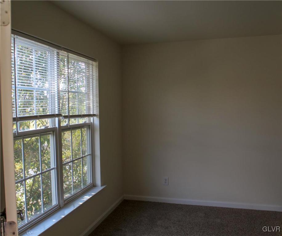 8725 Pathfinder Road Breinigsville, PA 18031 - Photo 21 of 29 Gallery Image 21