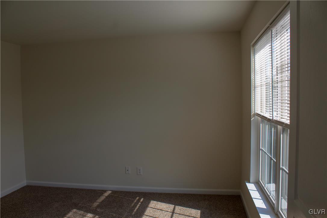 8725 Pathfinder Road Breinigsville, PA 18031 - Photo 24 of 29 Gallery Image 24
