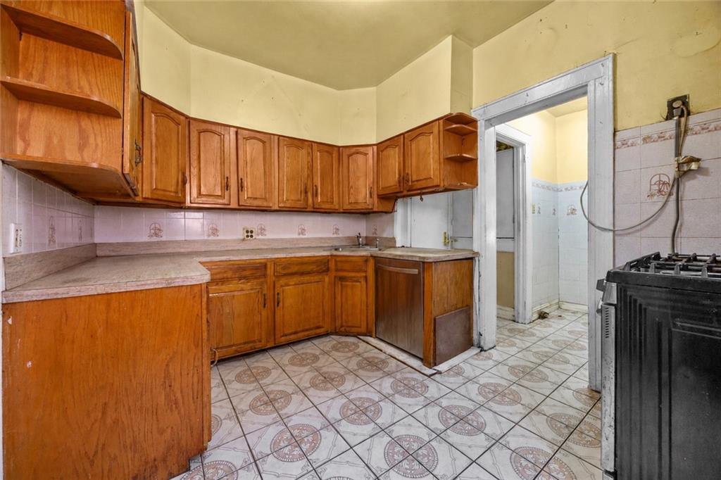 3820 Clarendon Road Brooklyn, NY 11203 - Photo 10 of 24