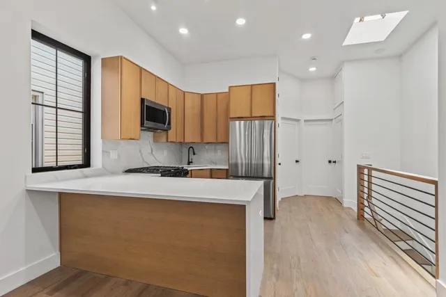 $3,500 | 41 47th Street, Unit 2, Weehawken, NJ 07086