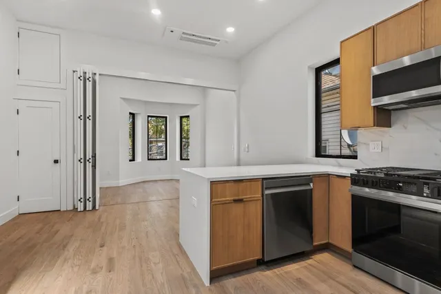 $3,500 | 41 47th Street, Unit 2, Weehawken, NJ 07086