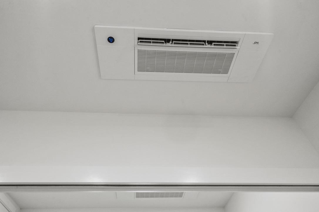 41 47th Street, Unit 2 Weehawken, NJ 07086 - Photo 20 of 22 a close up of a bath tub