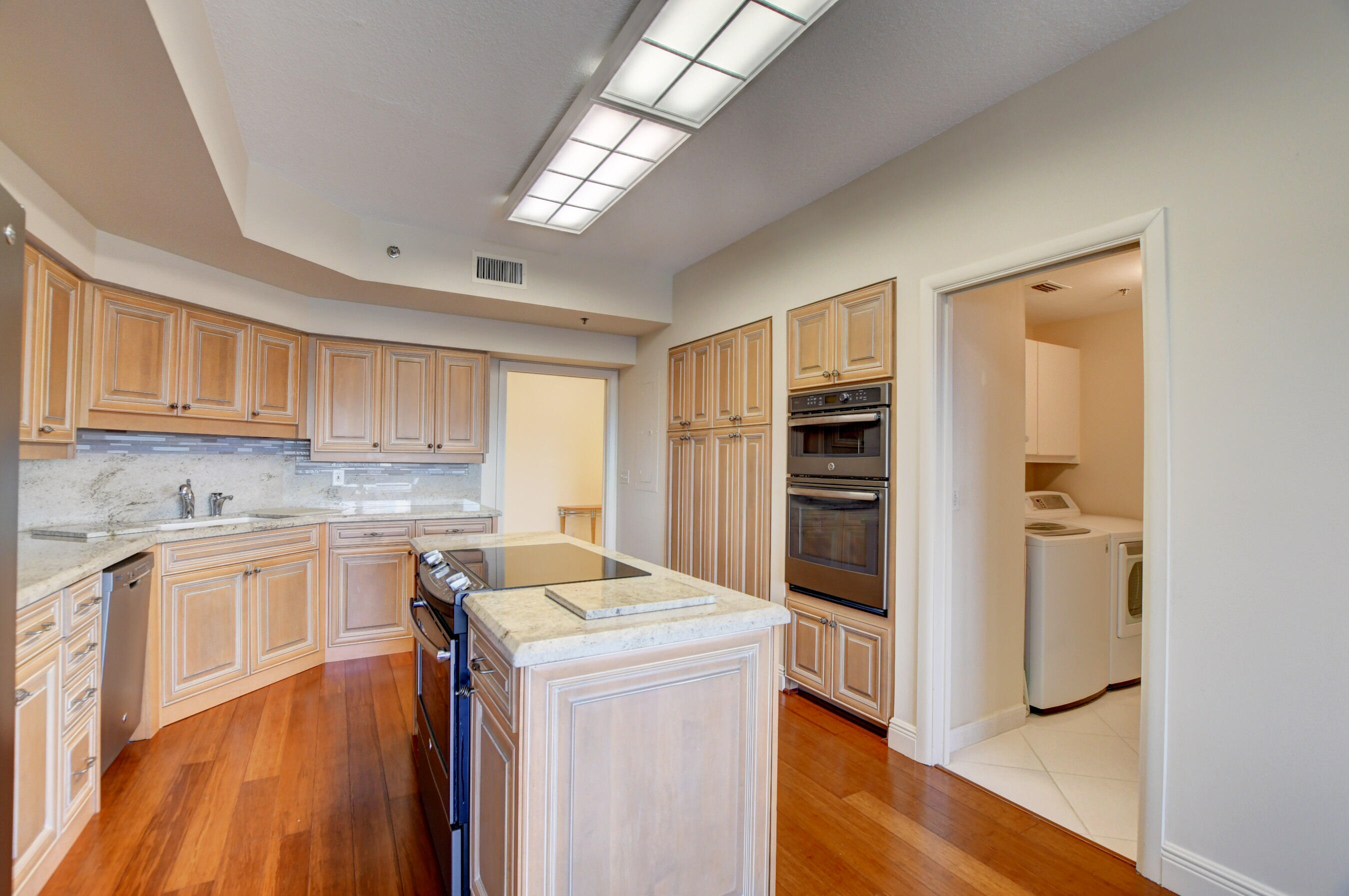 7351 Promenade Drive, Unit 602F Boca Raton, FL 33433 - Photo 34 of 48 31 kitchen