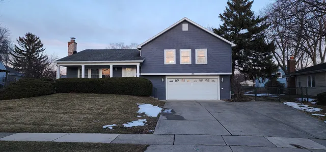 $549,900 | 105 Aspen Drive, Schaumburg, IL 60193