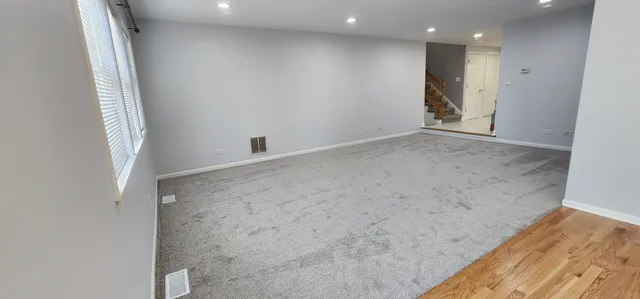 $549,900 | 105 Aspen Drive, Schaumburg, IL 60193