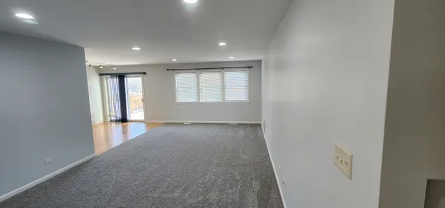 $549,900 | 105 Aspen Drive, Schaumburg, IL 60193