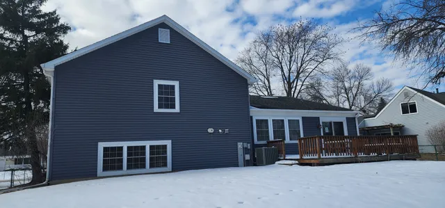 $549,900 | 105 Aspen Drive, Schaumburg, IL 60193