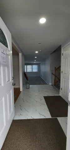 $549,900 | 105 Aspen Drive, Schaumburg, IL 60193