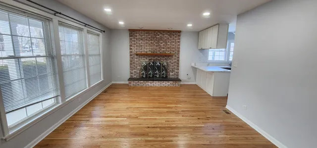 $549,900 | 105 Aspen Drive, Schaumburg, IL 60193