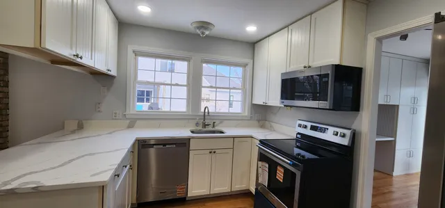 $549,900 | 105 Aspen Drive, Schaumburg, IL 60193