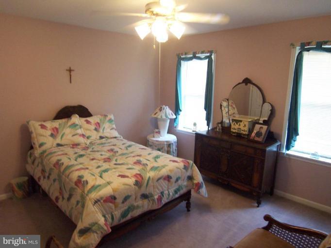 238 South Exeter Street Baltimore, MD 21202 - Photo 11 of 17 Bedroom #2