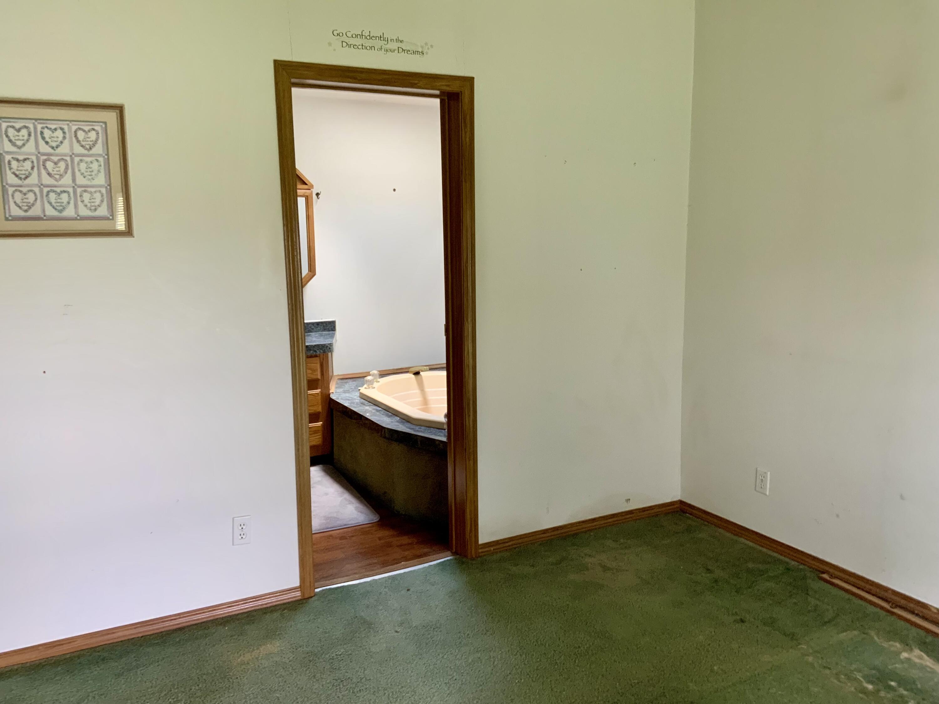 14119 South Lowell Road Lansing, MI 48906 - Photo 20 of 42 IMG_1257