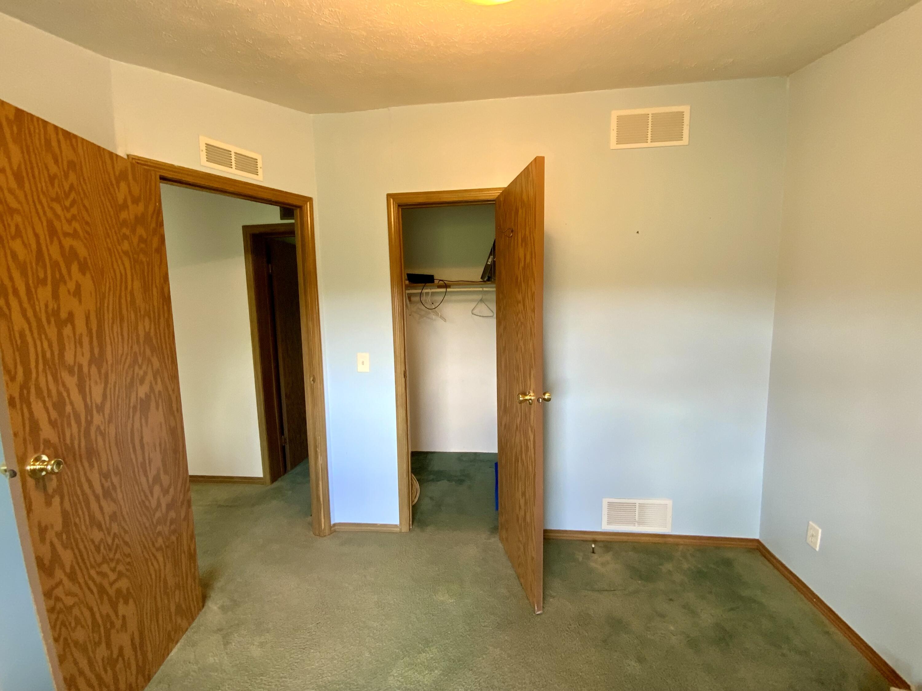 14119 South Lowell Road Lansing, MI 48906 - Photo 29 of 42 IMG_1262