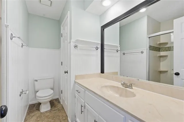 $329,900 | 410 Northeast Corsicana Street, Lee's Summit, MO 64086