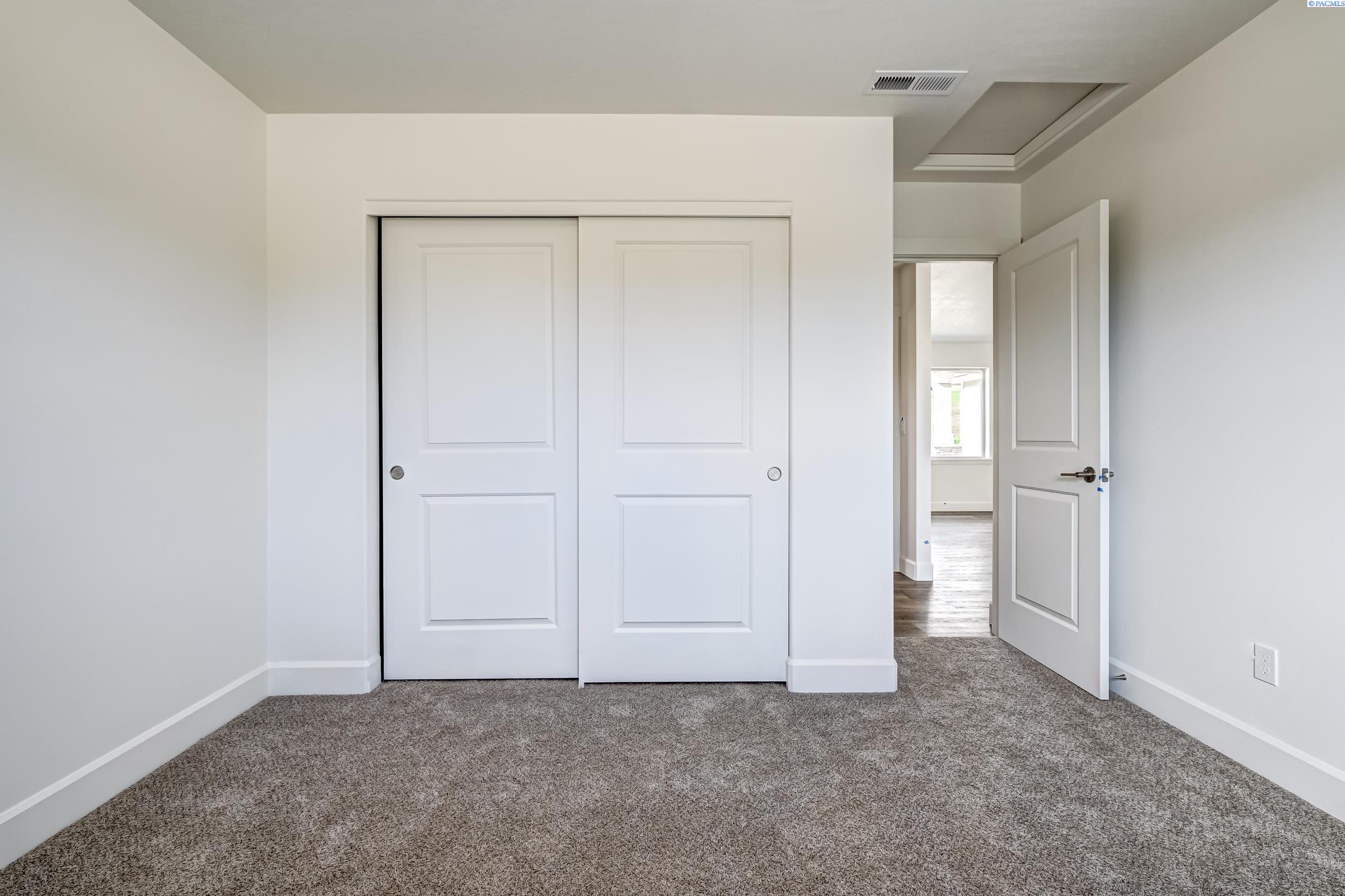 1716 Kendall Road Benton City, WA 99320 - Photo 17 of 24 Gallery Image 17
