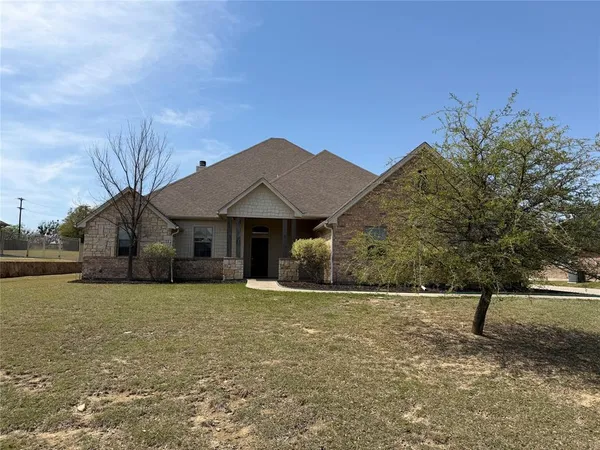 $2,900 | 414 Grey Wolf Trail, Weatherford, TX 76087