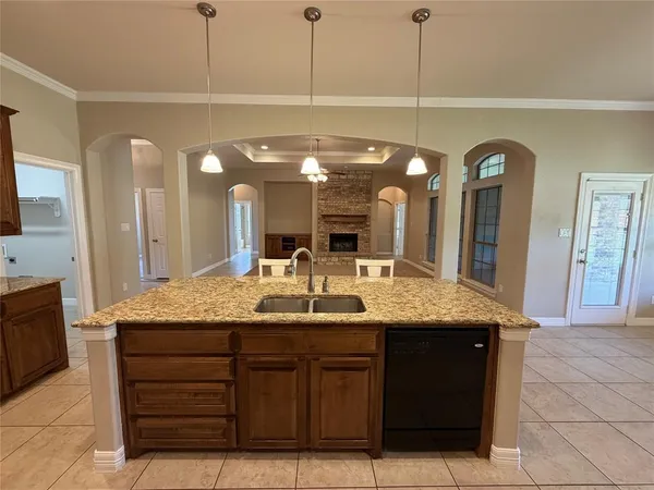 $2,900 | 414 Grey Wolf Trail, Weatherford, TX 76087