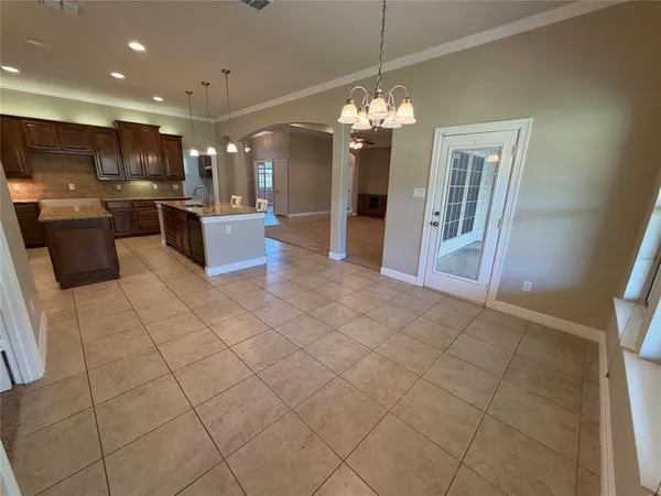 $2,900 | 414 Grey Wolf Trail, Weatherford, TX 76087