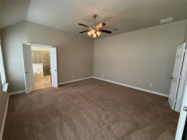 $2,900 | 414 Grey Wolf Trail, Weatherford, TX 76087