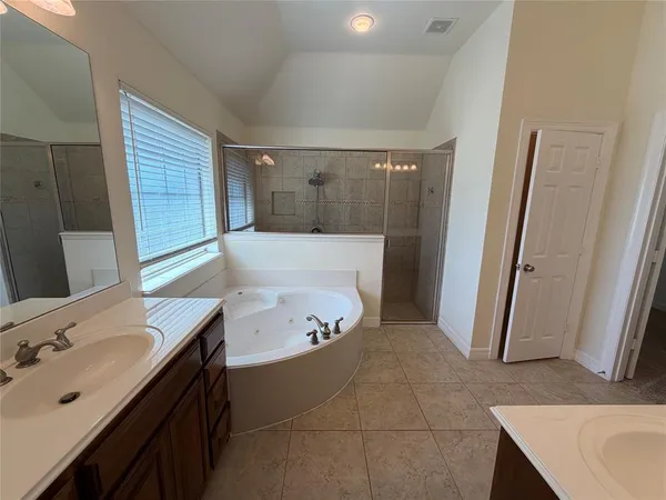 $2,900 | 414 Grey Wolf Trail, Weatherford, TX 76087