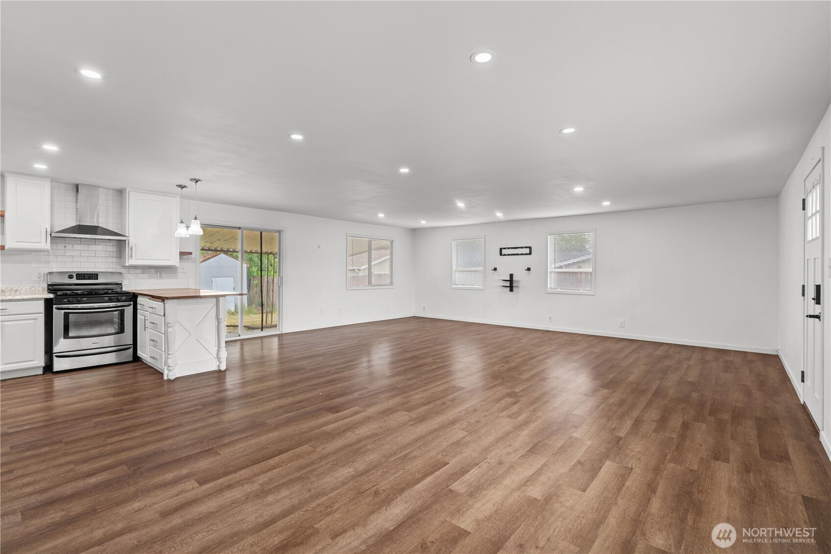2229 Southwest 330th Street Federal Way, WA 98023 - Photo 19 of 30 a view of kitchen with wooden floor and electronic appliances