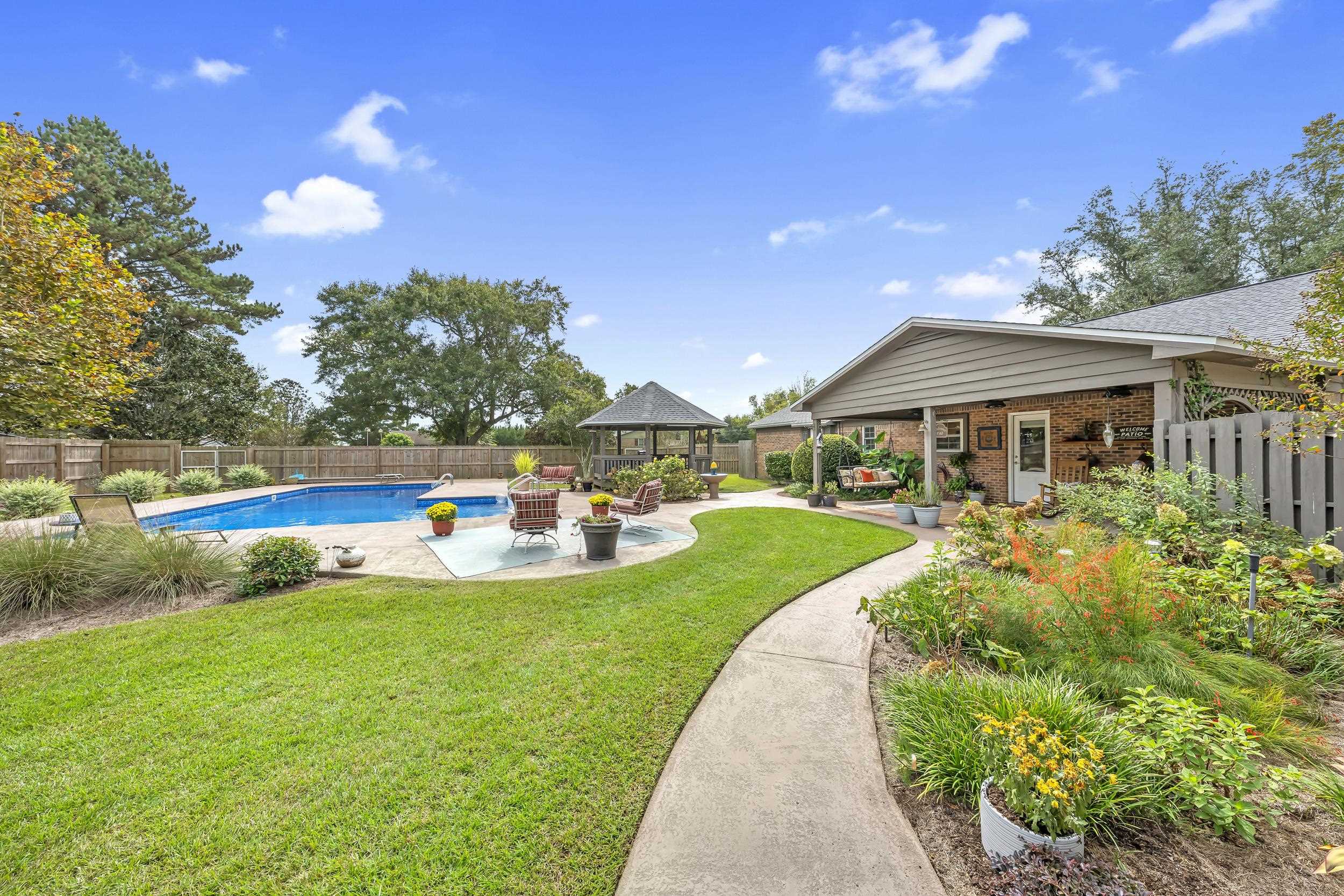 19090 Gunnison Road Fairhope, AL 36532 - Photo 37 of 42