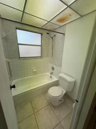 $1,425 | 5515 North Lakewood Circle, Unit 112, Margate, FL 33063