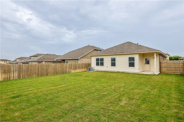 $2,195 | 2920 Bridekirk Drive, Round Rock, TX 78664