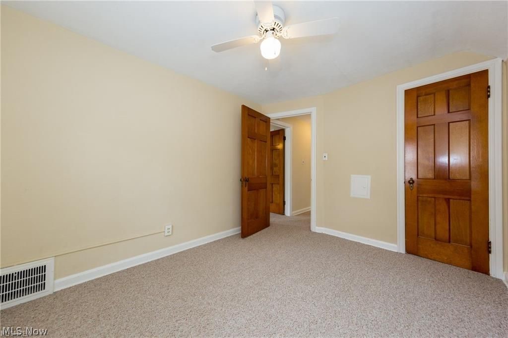 945 Rushleigh Road Cleveland Heights, OH 44121 - Photo 21 of 29
