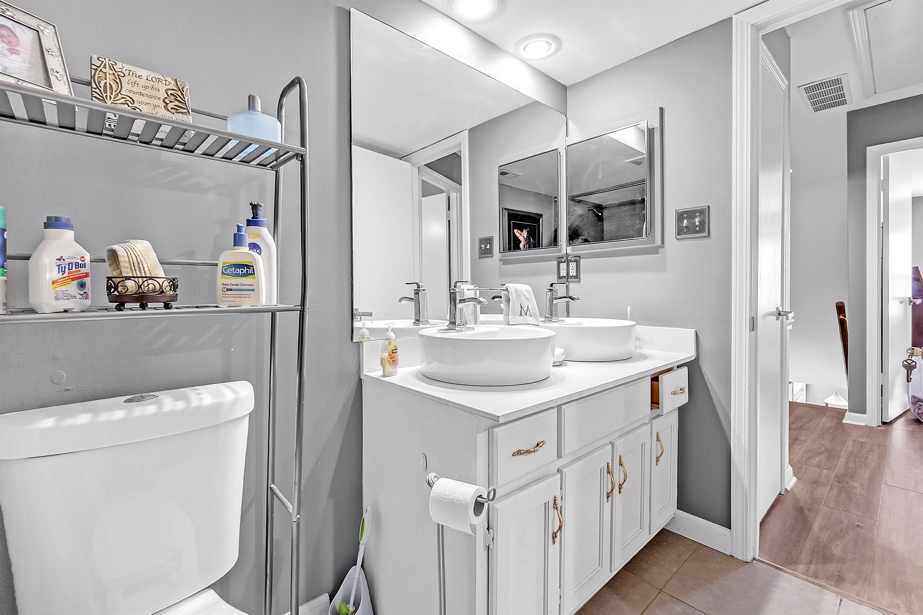 5866 Roxbury Drive, Unit 5866 Memphis, TN 38119 - Photo 12 of 16 Full bathroom with double vanity and light tile patterned floors