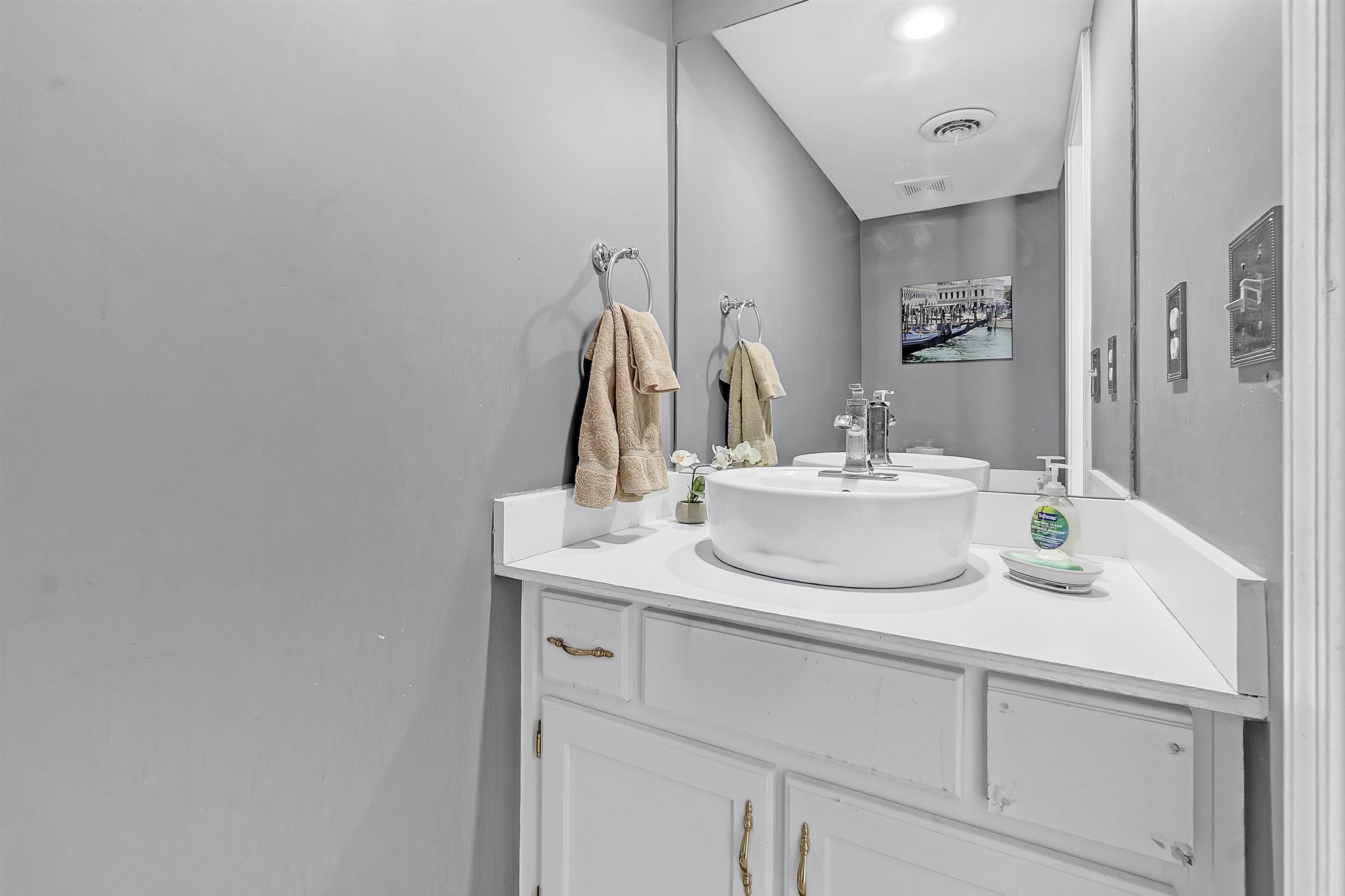 5866 Roxbury Drive, Unit 5866 Memphis, TN 38119 - Photo 8 of 16 Bathroom with vanity