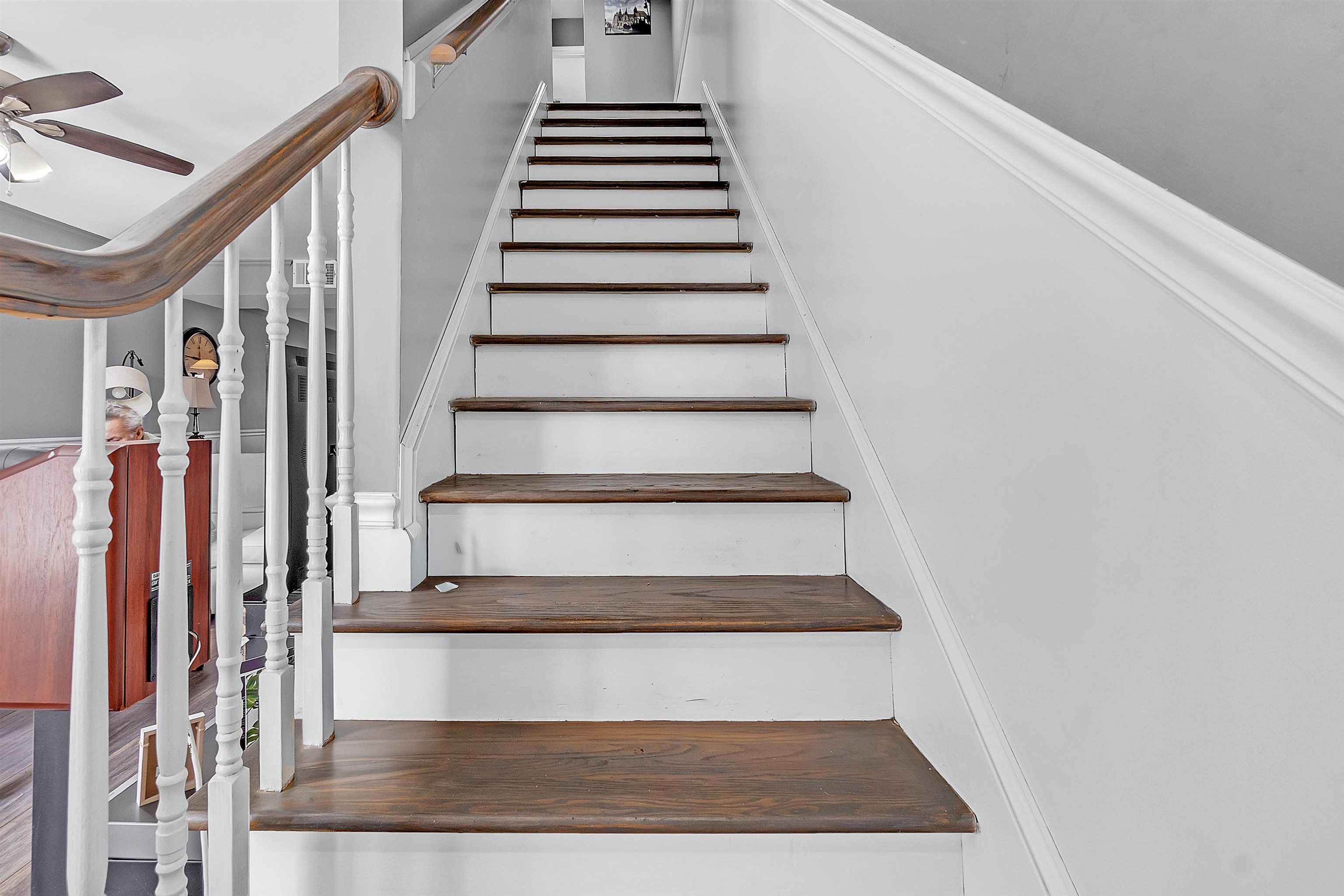 5866 Roxbury Drive, Unit 5866 Memphis, TN 38119 - Photo 9 of 16 Stairs featuring a ceiling fan