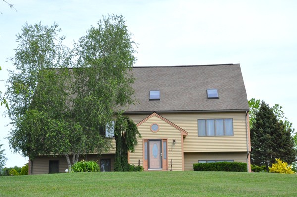 22 Howland Road Berkley, MA 02779 - Photo 1 of 30 Gallery Image 1