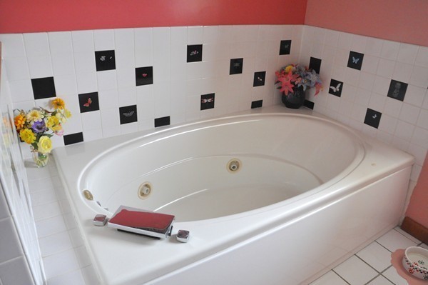 22 Howland Road Berkley, MA 02779 - Photo 15 of 30 Gallery Image 15