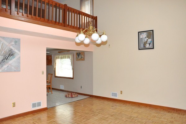 22 Howland Road Berkley, MA 02779 - Photo 8 of 30 Gallery Image 8