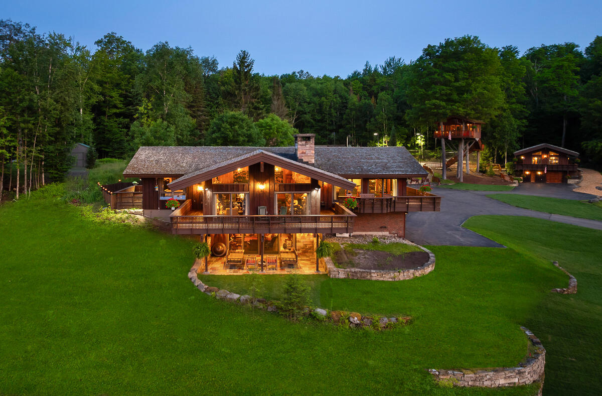 116 Bear Cub Road Lake Placid, NY 12946 - Photo 4 of 55