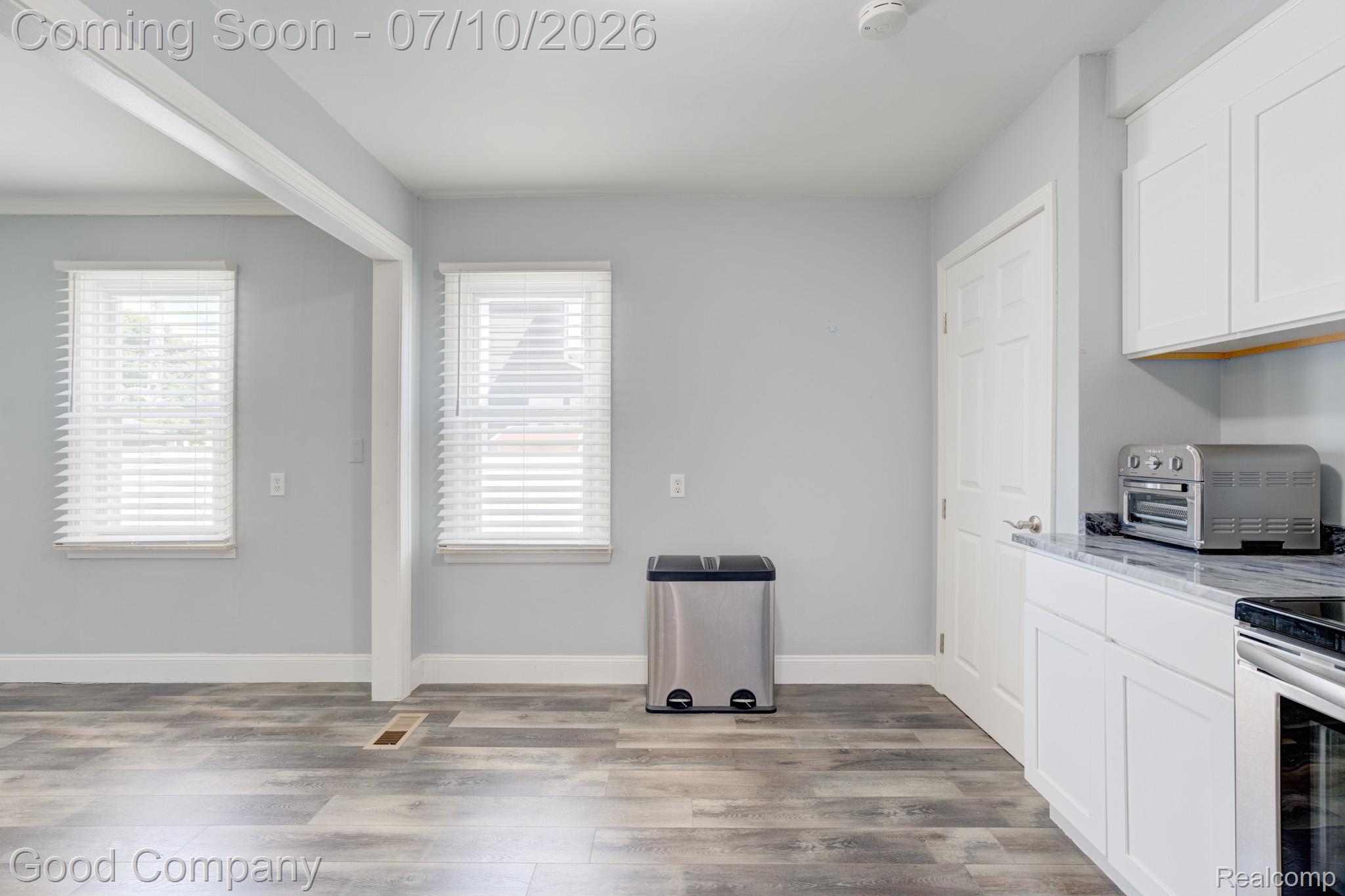 3689 Phillips Avenue Berkley, MI 48072 - Photo 13 of 51 3689 Phillips Ave.-09.jpg
