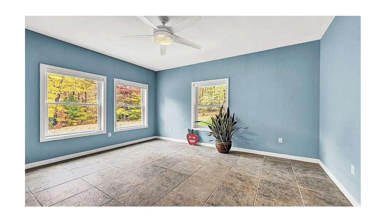 190 Penaluna Road Monroe, NY 10950 - Photo 25 of 36 a view of an empty room with a window