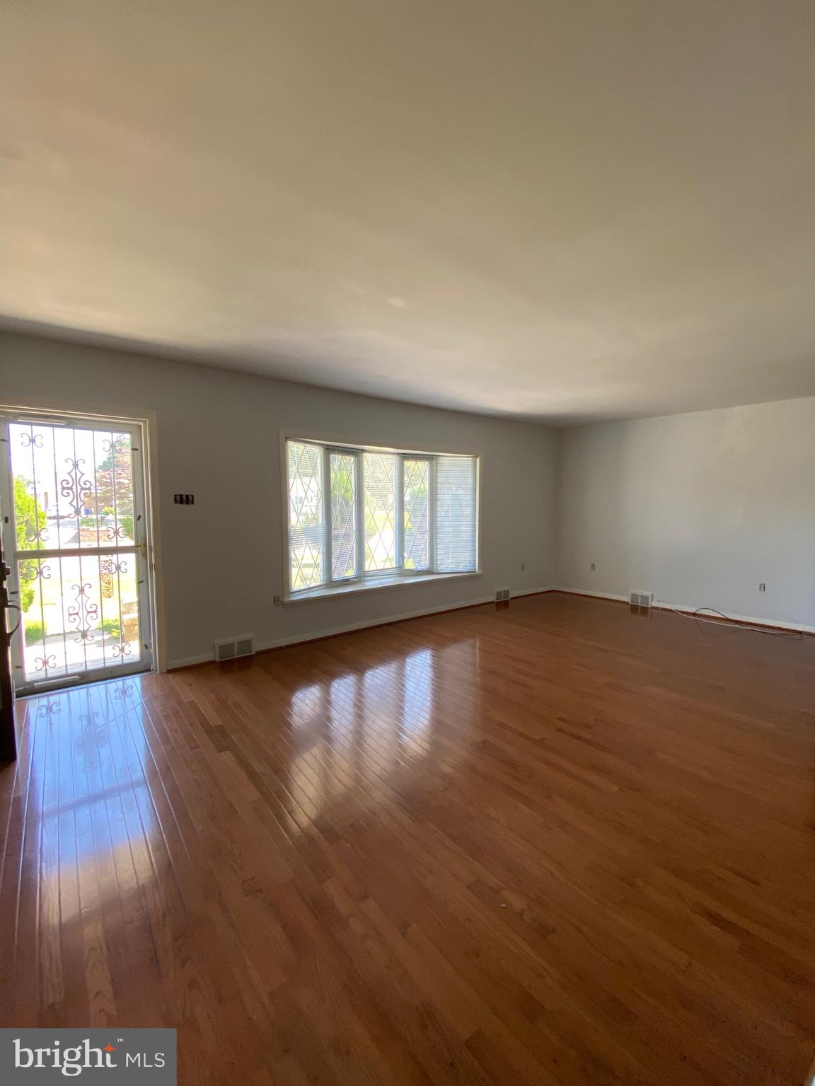 1114 Welsh Road Philadelphia, PA 19115 - Photo 3 of 16