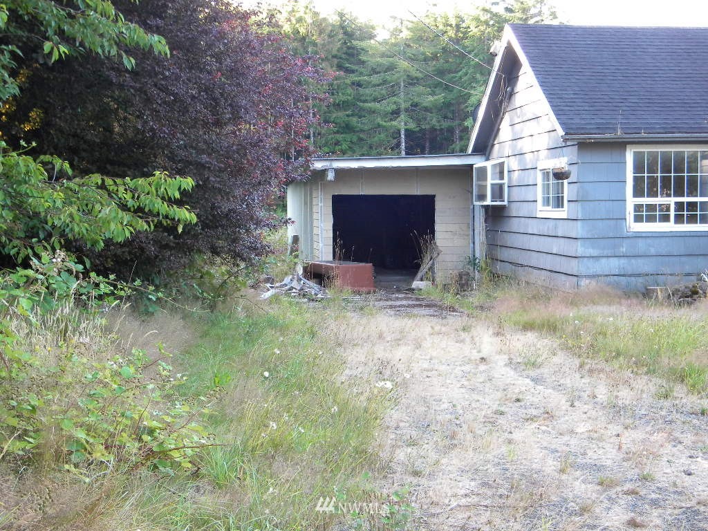8 Kirkpatrick Road Hoquiam, WA 98550 - Photo 2 of 30 Gallery Image 2